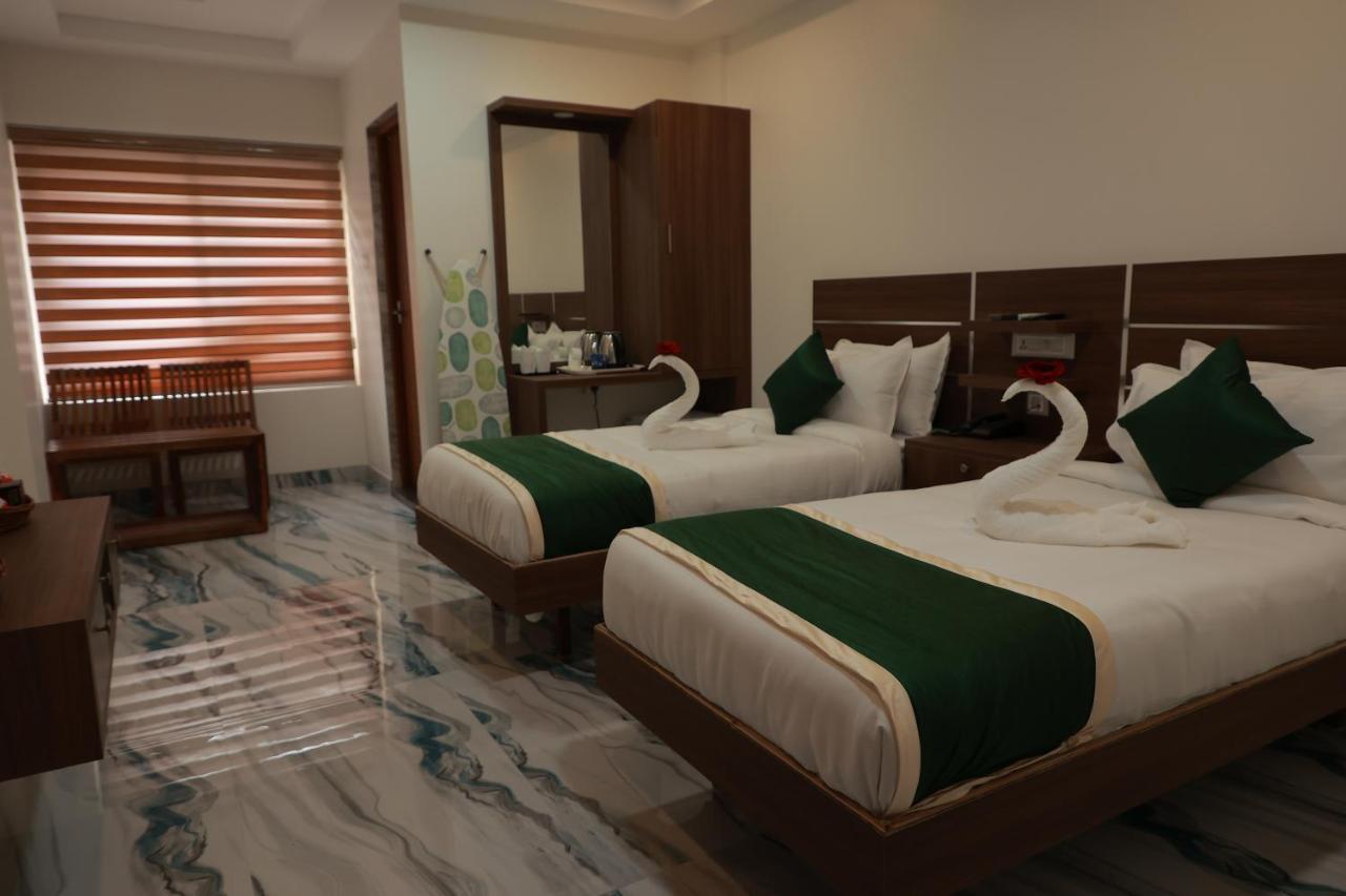 Delano Residency Hotel Kaliyal ภายนอก รูปภาพ